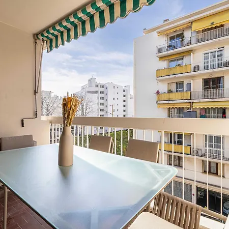 Sunny Getaway With Balcony And A-c In * Antibes